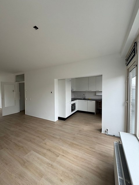 Foto 4: Diemen - Wilhelminaplantsoen - Foto 4
