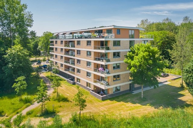 Foto 1: Almere - Uithof - Foto 1