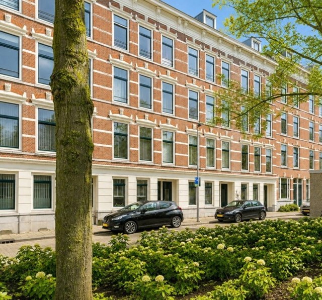 Foto 1: Rotterdam - Burgemeester Hoffmanplein - Foto 1