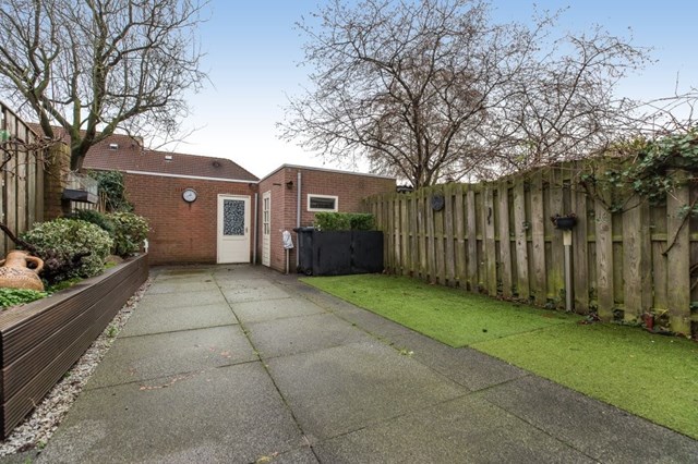 Foto 7: Raamsdonksveer - Lindonklaan - Foto 7