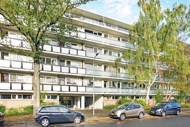 Foto 1: Amstelveen - Maarten Lutherweg - Foto 1