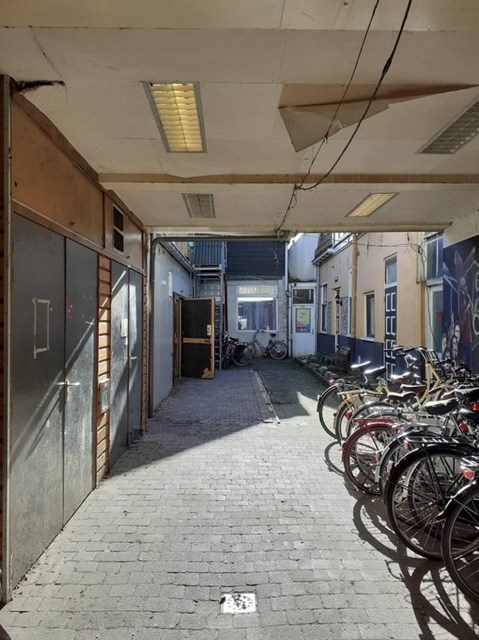 Foto 2: Delft - Buitenwatersloot - Foto 2