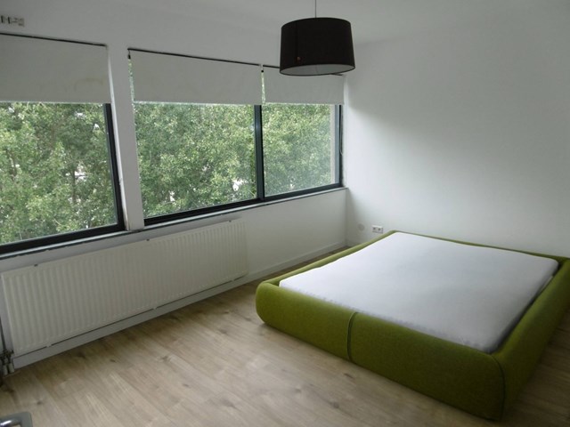 Foto 6: Amsterdam - Van Suchtelen van de Haarestraat - Foto 6