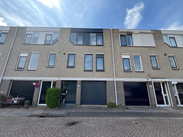 Foto 2: IJsselstein - Kruidenierweg - Foto 2