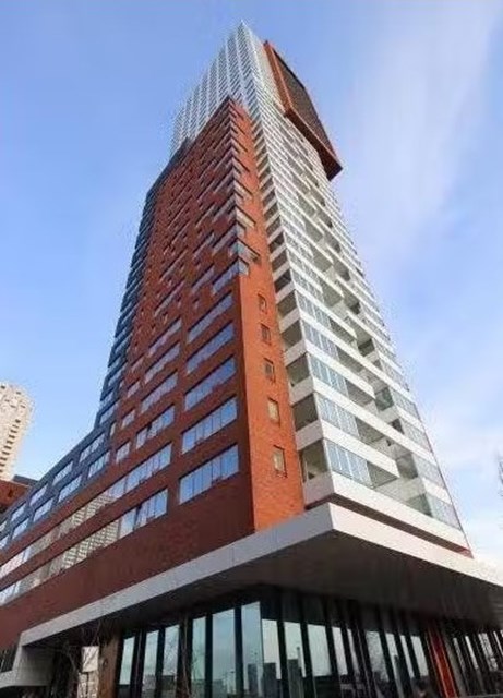 Foto 2: Rotterdam - Landverhuizersplein - Foto 2