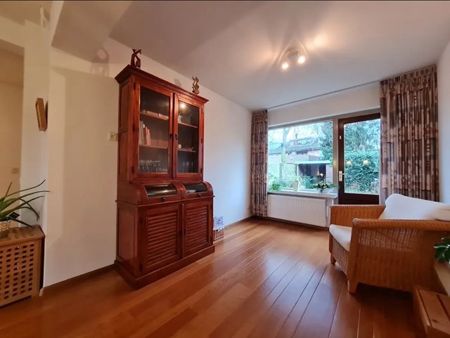 Foto 4: Waalre - Anna Paulownalaan - Foto 4