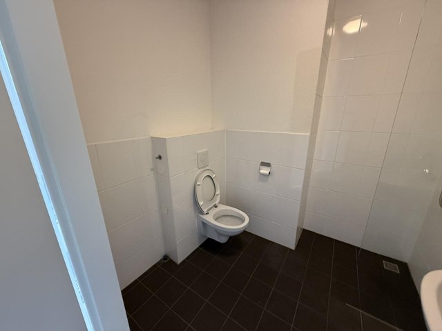 Foto 6: Amsterdam - August Allebeplein - Foto 6