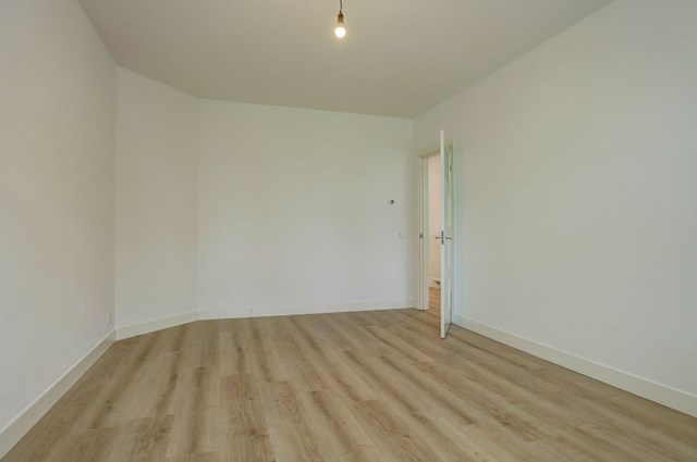 Foto 7: Amsterdam - Surinameplein - Foto 7