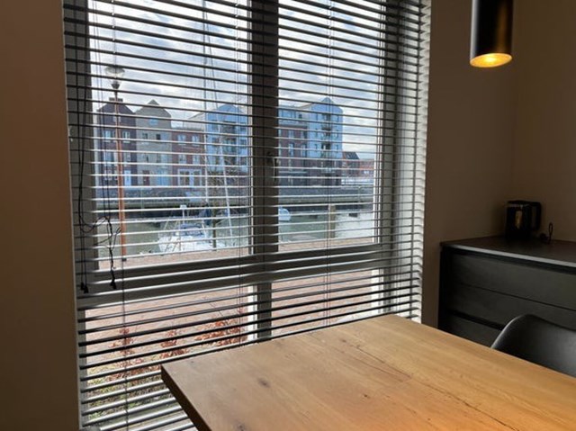 Foto 5: Spijkenisse - Sluiskade - Foto 5