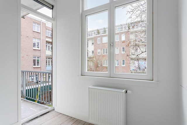 Foto 7: Amsterdam - Paramaribostraat - Foto 7