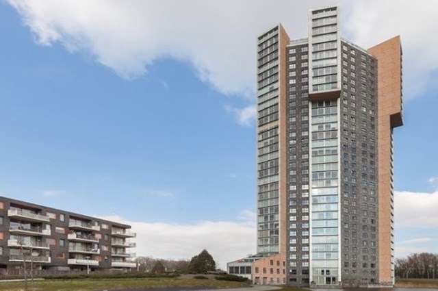 Foto 1: Hoogvliet Rotterdam - Oosterbakenpad - Foto 1