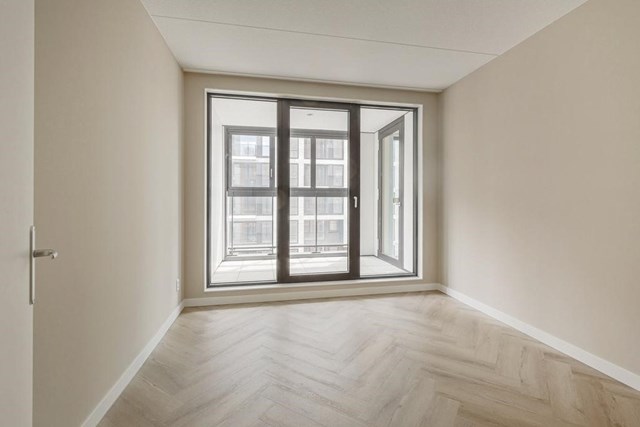 Foto 7: Hoofddorp - Mies van der Rohestraat - Foto 7