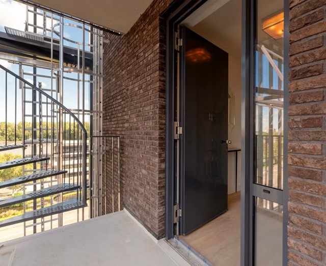 Foto 2: Amstelveen - Maimonideslaan - Foto 2