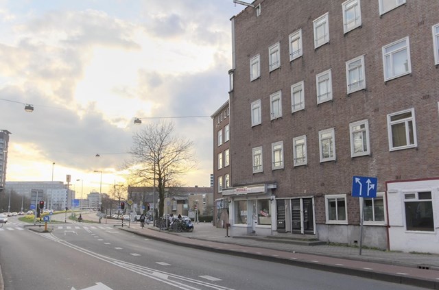 Foto 1: Amsterdam - Jan van Galenstraat - Foto 1