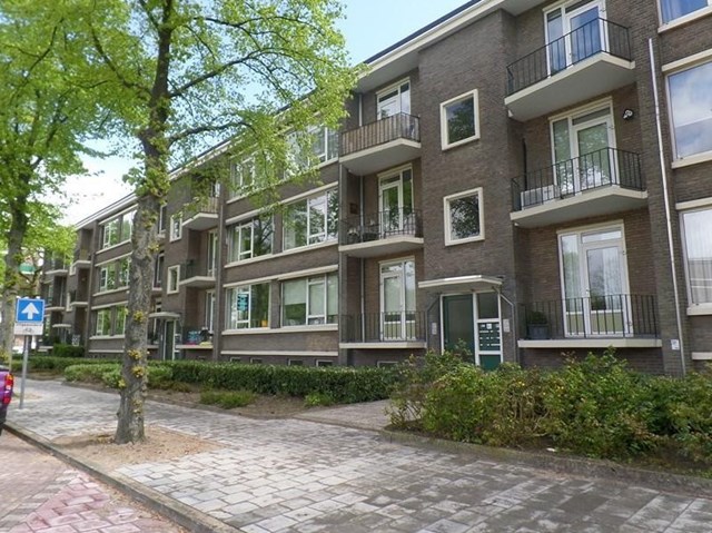 Foto 1: Eindhoven - Karel de Grotelaan - Foto 1