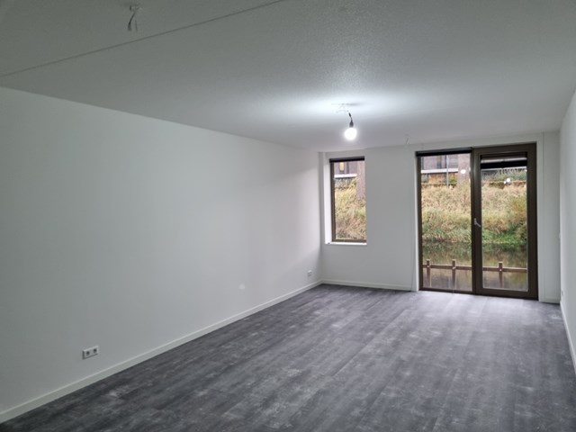 Foto 2: Groningen - Helper Oostsingel - Foto 2