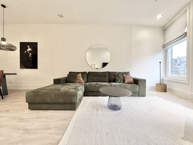 Foto 7: Amsterdam - Nieuwezijds Voorburgwal - Foto 7