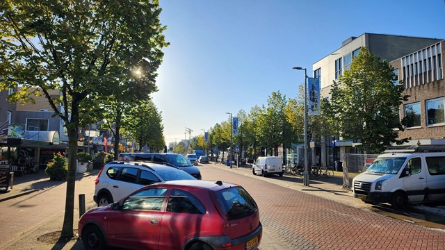 Foto 3: Hoofddorp - Kruisweg - Foto 3