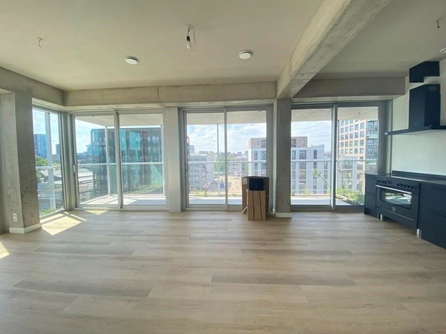 Foto 3: Amsterdam - Leen Jongewaardkade - Foto 3