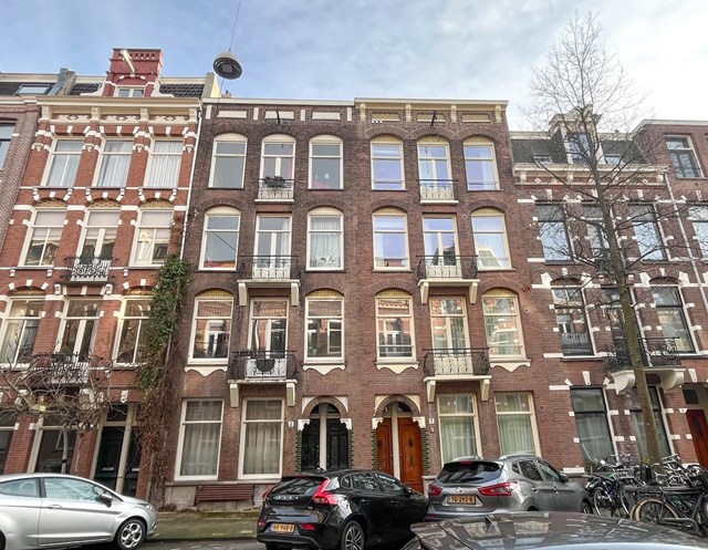 Foto 2: Amsterdam - Derde Helmersstraat - Foto 2