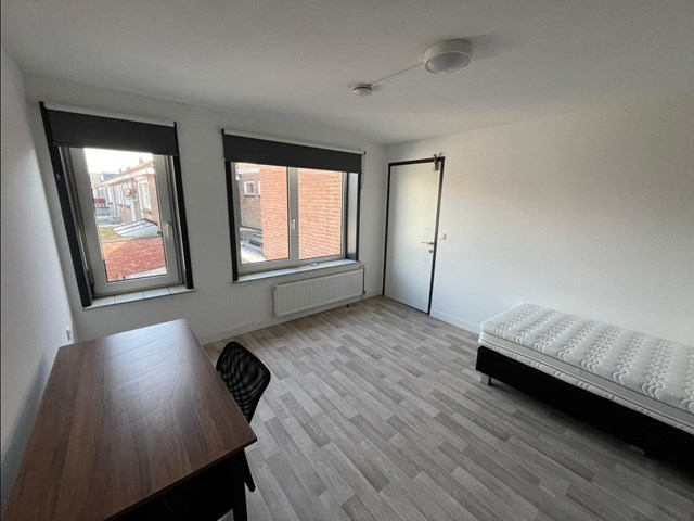 Foto 3: Tilburg - Kardinaal van Enckevoirtstraat - Foto 3