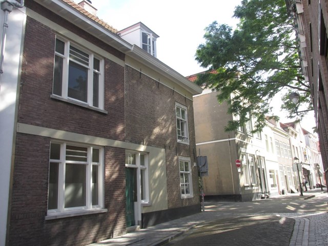 Foto 1: Bergen op Zoom - Geweldigerstraat - Foto 1