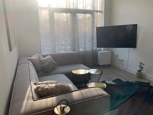 Foto 2: Rotterdam - Claes de Vrieselaan - Foto 2