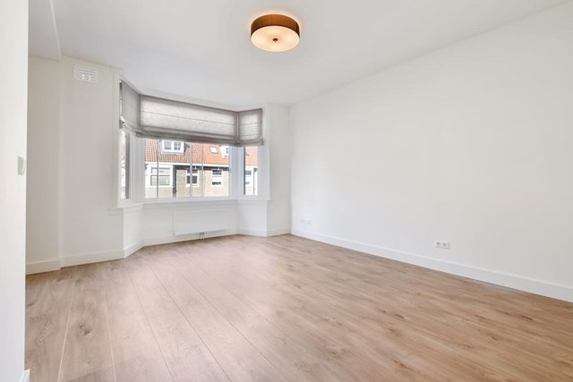 Foto 3: Amsterdam - Van Walbeeckstraat - Foto 3