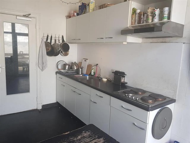 Foto 7: Maastricht - Sint Pieterstraat - Foto 7