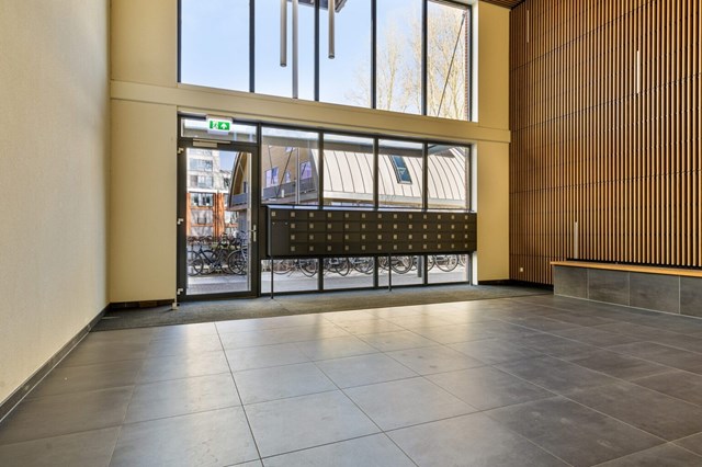 Foto 6: Utrecht - Oranje Vrijbuiterskade - Foto 6