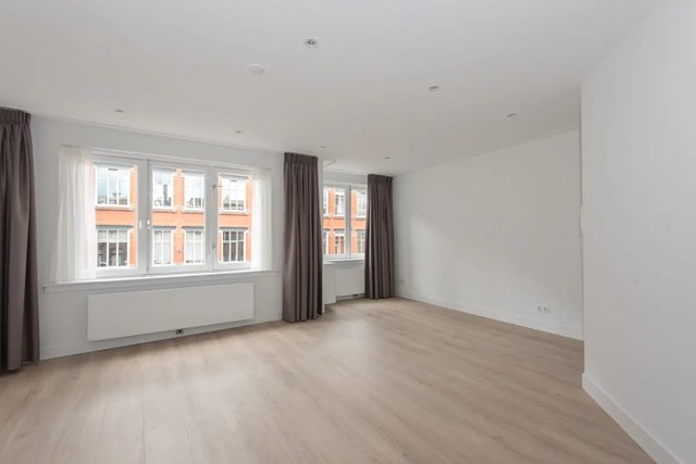 Foto 2: Amsterdam - Ruysdaelstraat - Foto 2