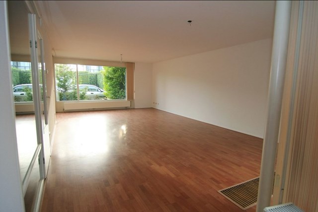 Foto 2: Almere - Ommelandvaart - Foto 2