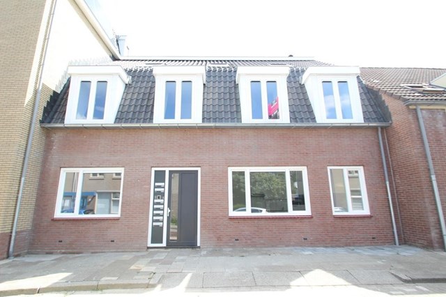 Foto 1: Utrecht - Notebomenlaan - Foto 1