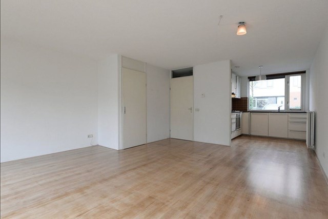 Foto 7: Delft - Laan van Braat - Foto 7