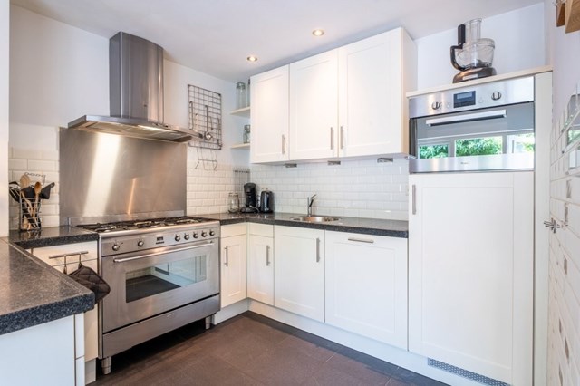 Foto 2: Breda - Witte de Withweg - Foto 2