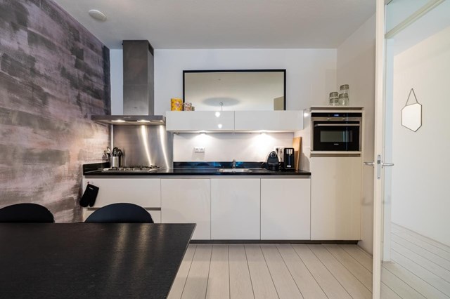 Foto 7: Haarlem - Achterlangs - Foto 7