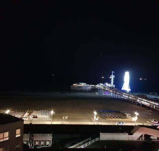 Foto 2: Den Haag - Gevers Deynootweg - Foto 2