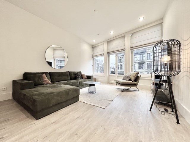 Foto 5: Amsterdam - Nieuwezijds Voorburgwal - Foto 5