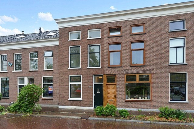 Foto 1: Delft - Oostplantsoen - Foto 1