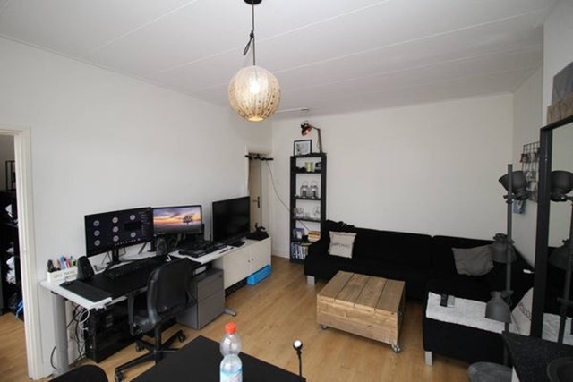 Foto 2: Den Haag - Zoutmanstraat - Foto 2