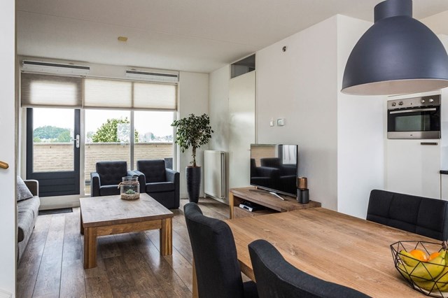 Foto 6: Enschede - Zuiderspoorstraat - Foto 6