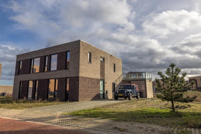 Foto 2: Lelystad - Onderlangs - Foto 2