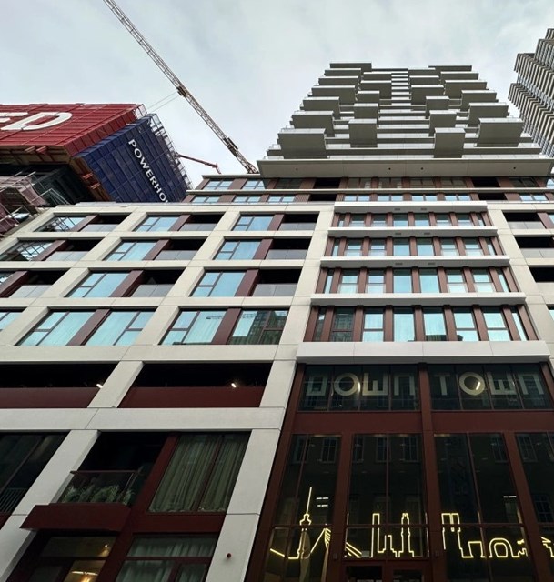 Foto 1: Rotterdam - Baan - Foto 1