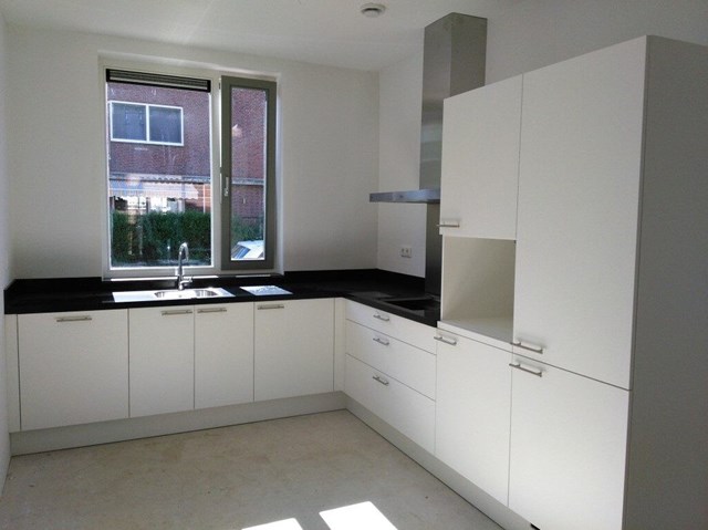 Foto 7: Maastricht - Menuetstraat - Foto 7