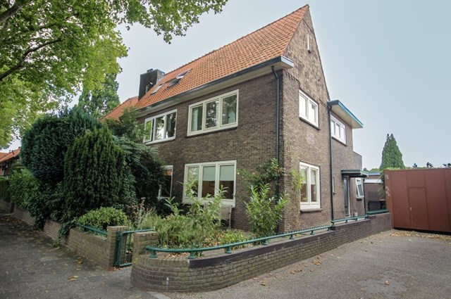 Foto 1: Hilversum - Floris Vosstraat - Foto 1