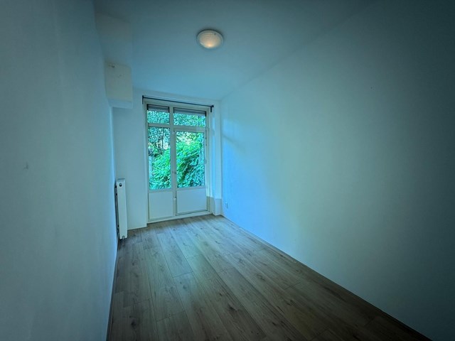 Foto 7: Amsterdam - Van Bossestraat - Foto 7