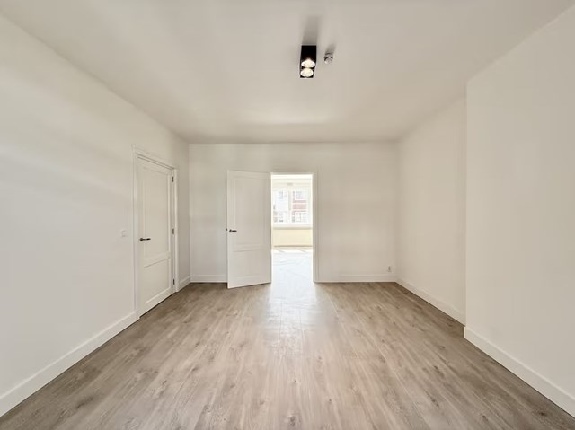 Foto 2: Amsterdam - Torresstraat - Foto 2