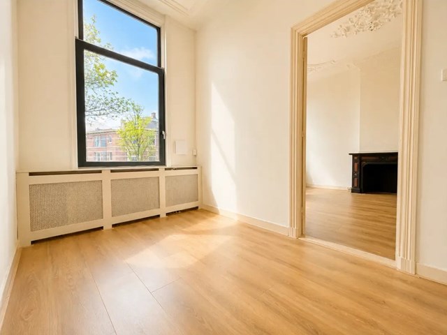 Foto 5: Den Haag - Laan van Meerdervoort - Foto 5