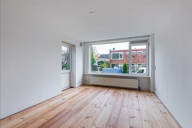 Foto 5: Weesp - Aart van der Leeuwstraat - Foto 5