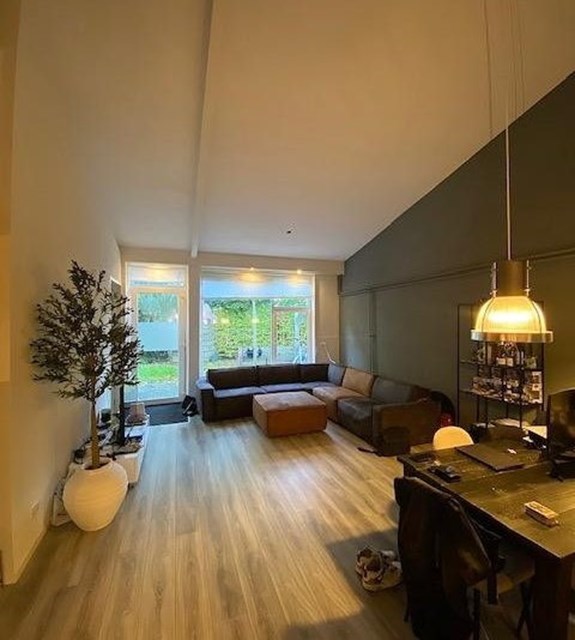 Foto 2: Leeuwarden - Lucas van Leydenstraat - Foto 2